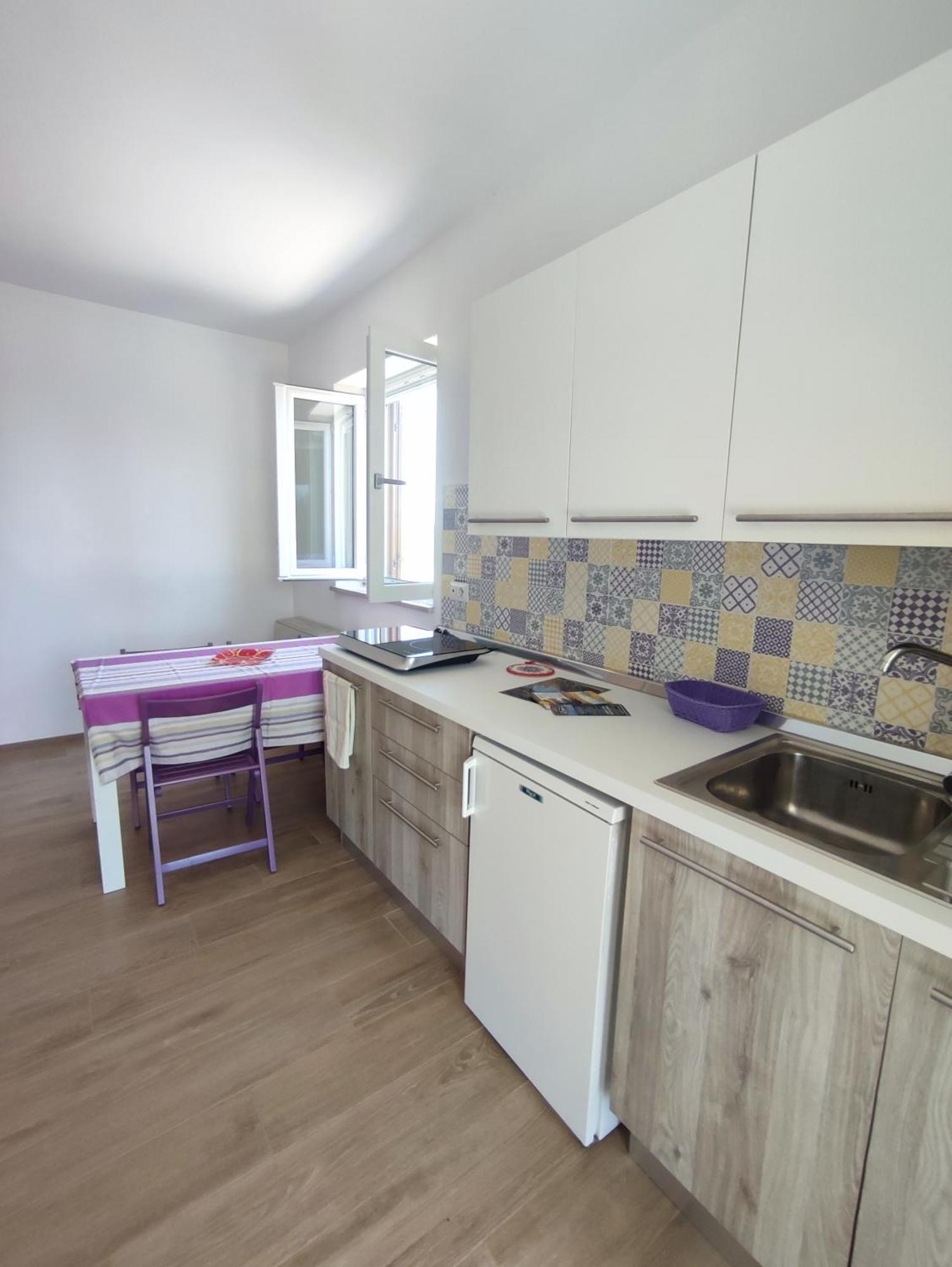 Borgo Rosoli Весте Екстериор снимка