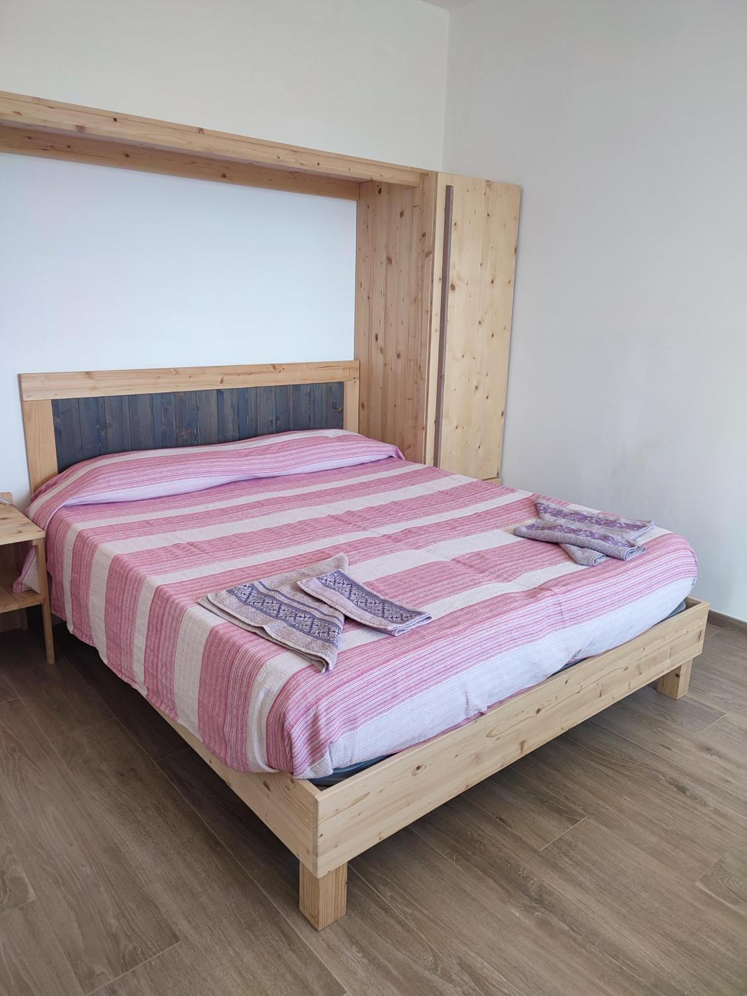 Borgo Rosoli Весте Екстериор снимка