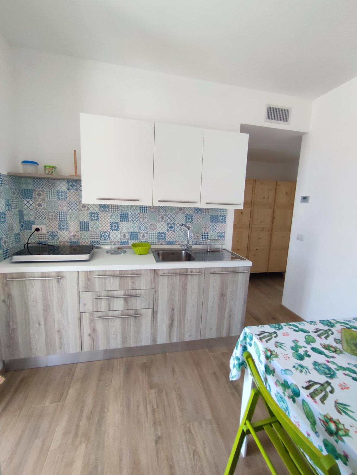 Borgo Rosoli Весте Екстериор снимка